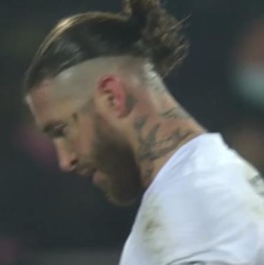 完美体育官网-【法甲】拉莫斯替补染红伊卡尔迪绝平 巴黎客场1比1